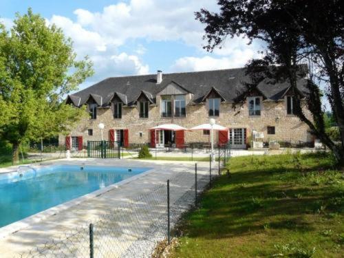 Logis Hotel Auberge De Cartassac Cressensac-Sarrazac Exteriör bild