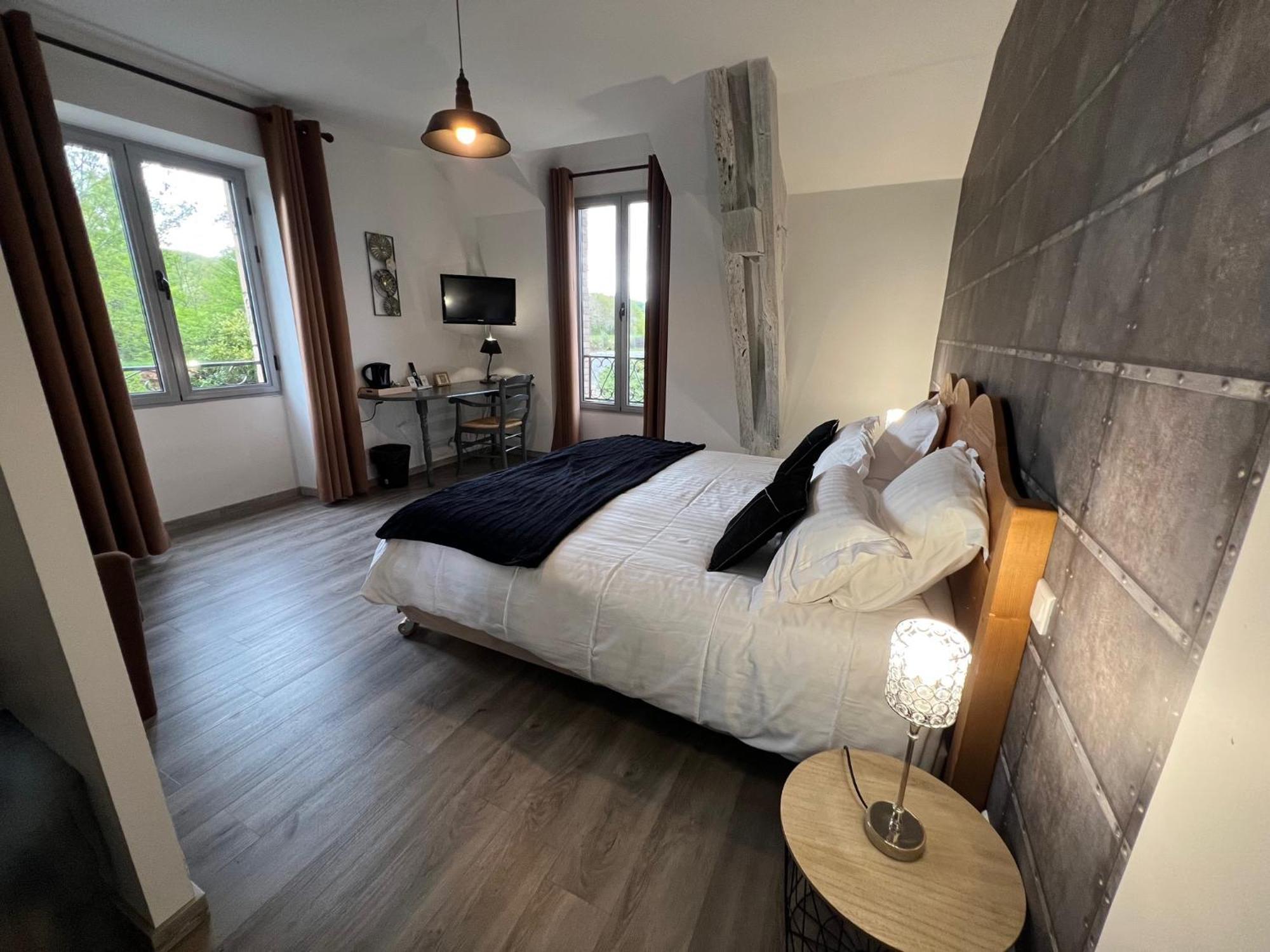 Logis Hotel Auberge De Cartassac Cressensac-Sarrazac Exteriör bild